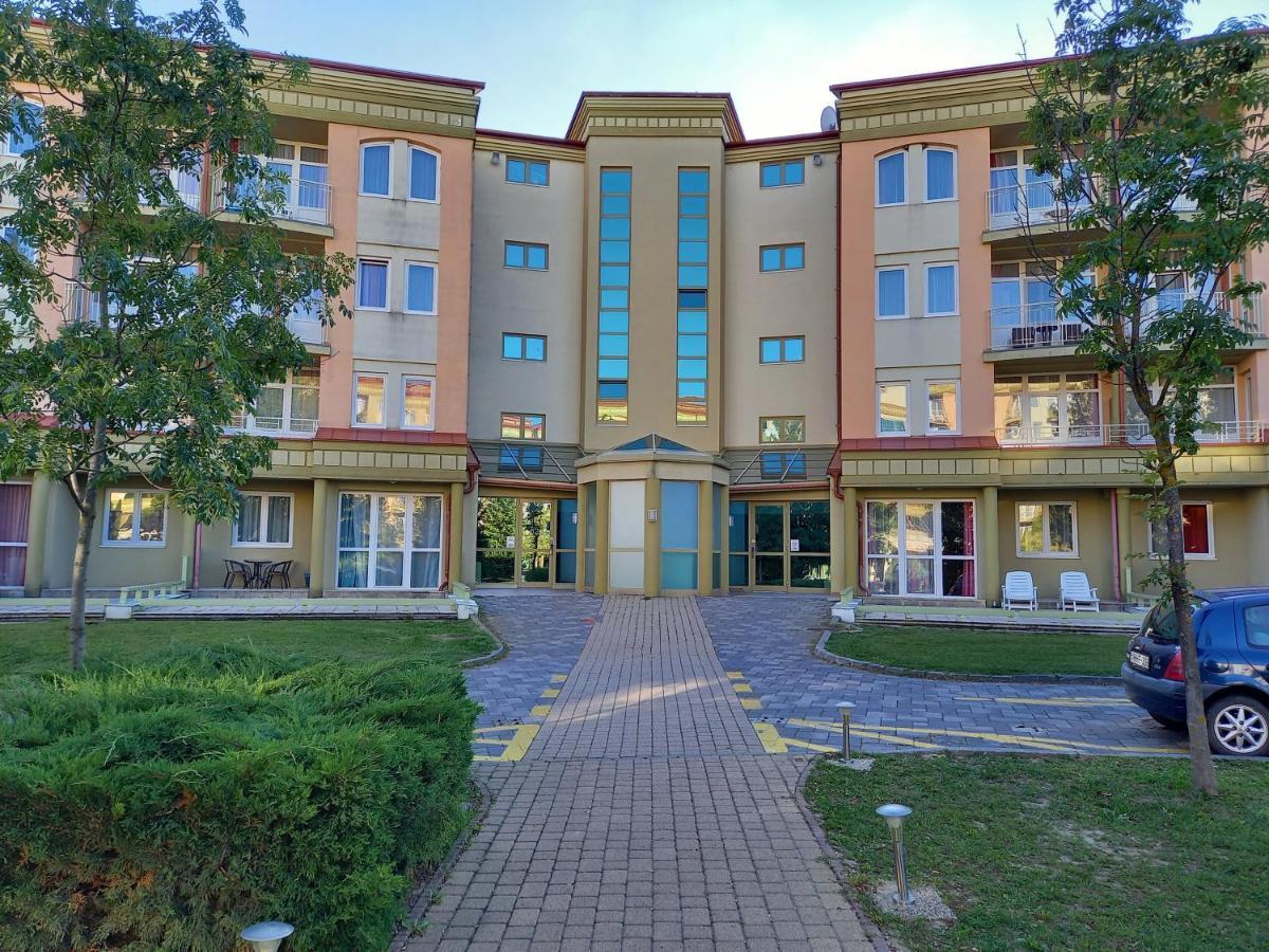 Karos Gold 813 Wellness Apartman Zalakaros Dış mekan fotoğraf