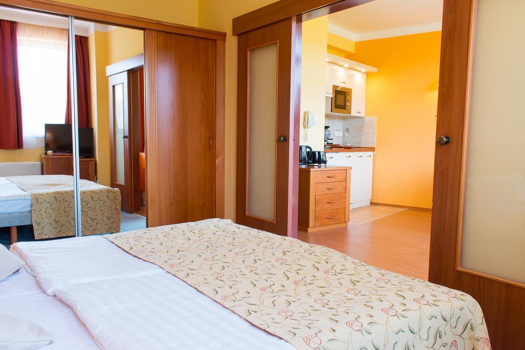 Karos Gold 813 Wellness Apartman Zalakaros Dış mekan fotoğraf